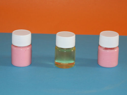 如何辨别正规厂家的化妆品呢？